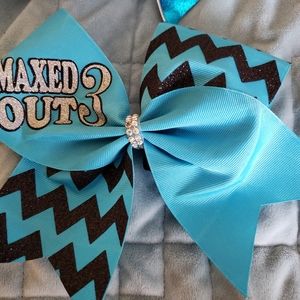 CHEERLEADING BOW